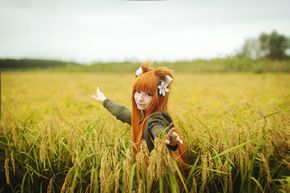 美しすぎるロシア人コスプレイヤーのメイドカフェ