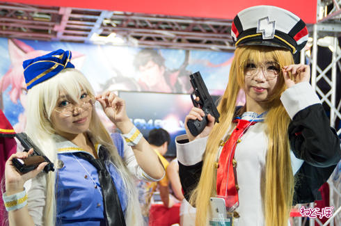 6waves コンパニオン コスプレ ピストル 2人