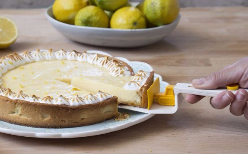 CAKEDOZER ケーキサーバー PELEG DESIGN 押し出す ブルドーザー