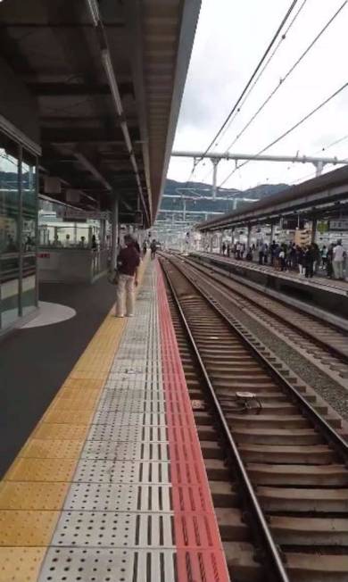 近鉄　近畿日本鉄道　車掌　事故