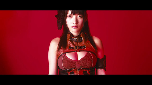 仮面女子・神谷えりな