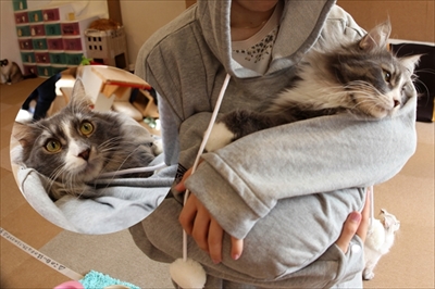 デカぽっけにゃんガルーパーカー