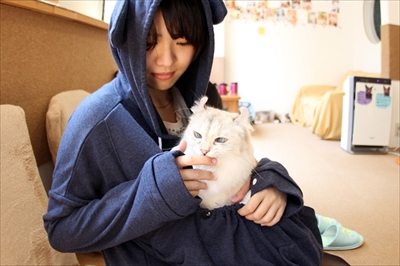 デカぽっけにゃんガルーパーカー