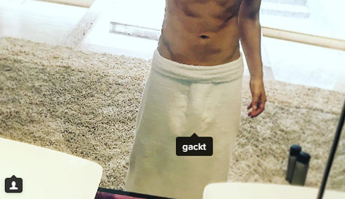 GACKT チン影 タグ付け