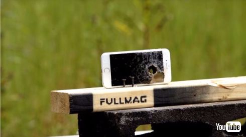 iPhone 7 ライフル 脆弱性 撃たれる 壊れる