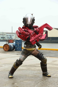 「ロボルバグスター」に変身する