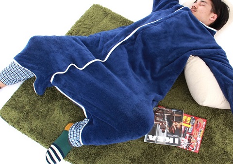 はだけない着る毛布
