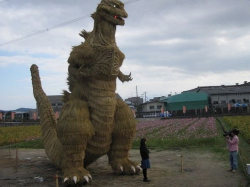 リポーターとゴジラ