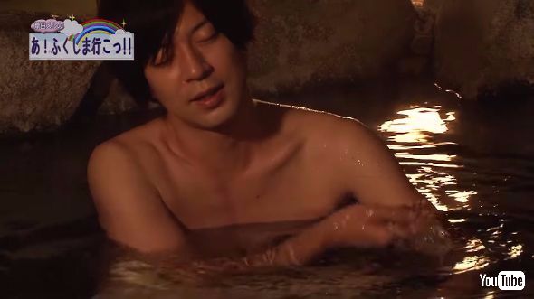 岸田メル　入浴シーン