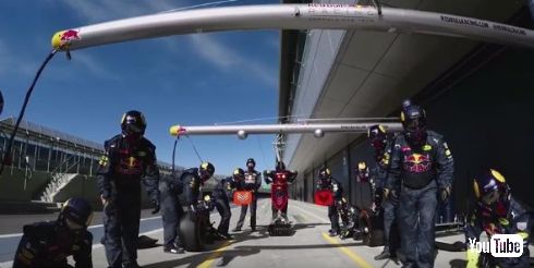 F1ピットの様子