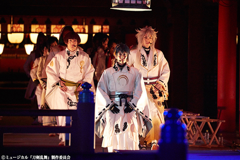 ミュージカル刀剣乱舞 刀ミュ 真剣乱舞祭 2016 嚴島神社公演 厳島神社公演 ミュージカル『刀剣乱舞』国宝・嚴島神社で11人の刀剣男士が舞う