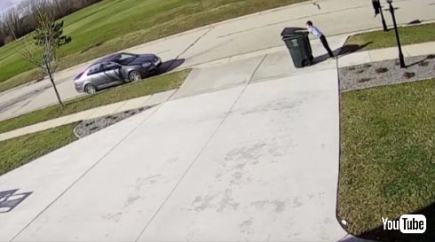 子供 少年 ゴミ箱 風 戦う フタ コント YouTube