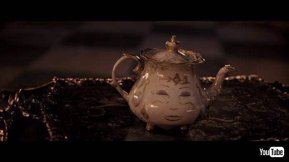 美女と野獣　ポット夫人