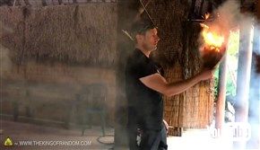  無人島に漂着してもあんしん！　ヤシの実を道具を使わずに割る方法