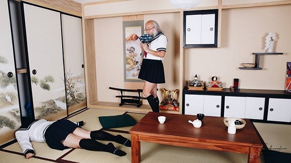 そして倒されたタイのセーラー服おじさん。さすが歴史が違う