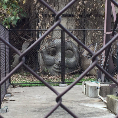 トーマスの墓場