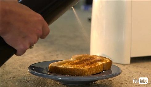 バターをスプレーできる最強クッキングアイテムが登場