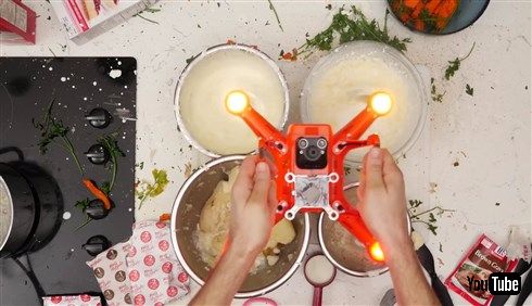 ドローン会社がクッキング動画を公開