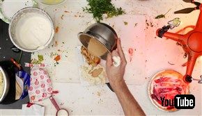 ドローン会社がクッキング動画を公開