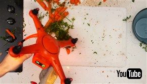 ドローン会社がクッキング動画を公開