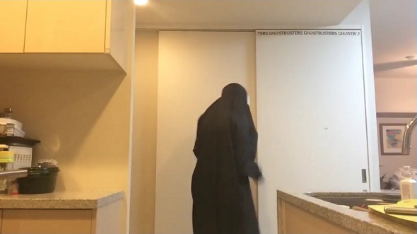 後ろ姿でさえ何かが醸される