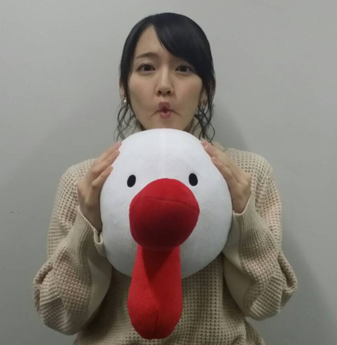 吉岡里帆 ハチエモン キス顔