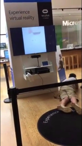 VR 崖登り 転ぶ 動画 事故