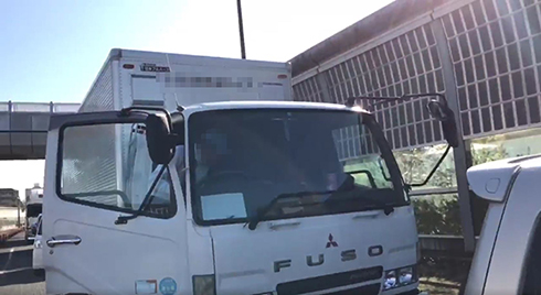 トラック運転手