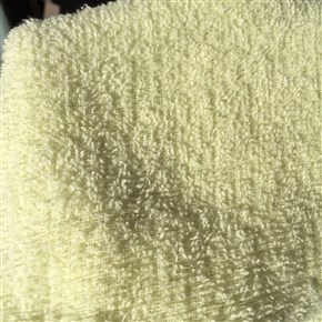 タオルを干す前に10回振るとフワフワに！