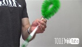 猫さま用「ご主人の膝枕クッション」や「いらいらタッパー」を作っちゃう