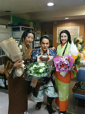 竹内結子さん、峯村リエさんと