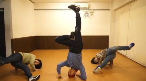 恋ダンス 独身 オタク ヲタク 踊る リアルアキバボーイズ