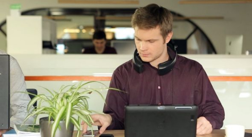 ヘッドフォン Hushme 会話 ミュート マスク