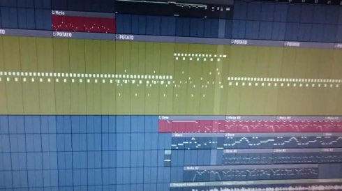 マクドナルド ポテト 耳コピ ファミマ 曲