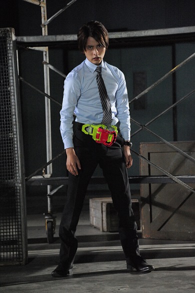 ブレイブVS王蛇、信念と信念のバトルに鏡飛彩は勝てるのか!?　新たなガシャット・ナイトオブサファリが登場