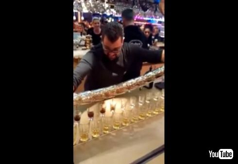 バーテンダー パフォーマンス カクテル イェーガー Twitter Philip Traber