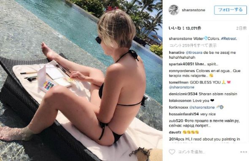 休暇を楽しむシャロン・ストーン