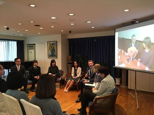 同人誌「ブタが好きすぎてハンガリーの国賓になりました」