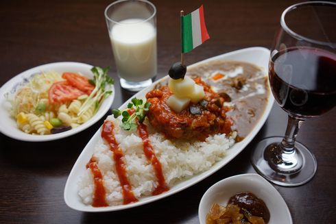 軍艦カレー　Pola