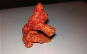 奇跡的にゴリラの形をしたスナック菓子　ネットオークションで約1000万円で落札される