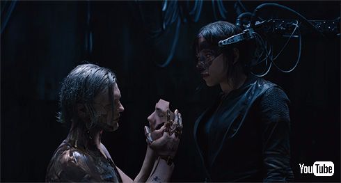 クゼとみられる男と少佐