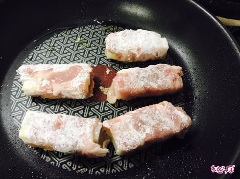 もちチーズの照り焼き豚ロール