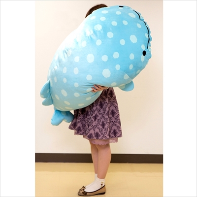 じんべえさん超特大ぬいぐるみ