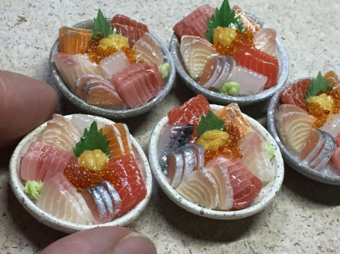粘土 海鮮丼 ミニチュア
