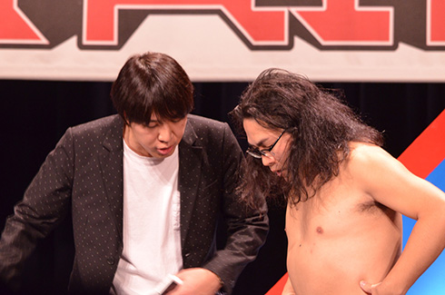 満場一致で優勝に輝いたロッチ