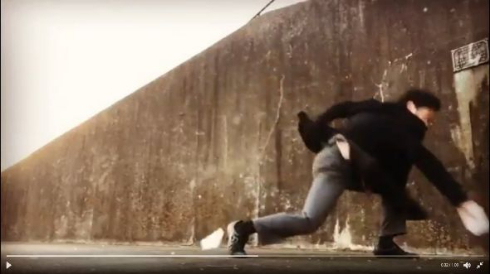 名刺 アクション 武器 サラリーマン 手裏剣