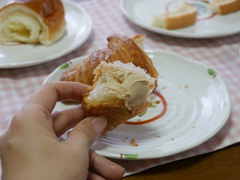 クロワッサンにぬった