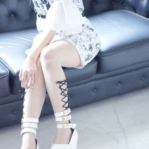 コルセットピアス風ストッキング 夢月ゆーり ヴィレヴァン