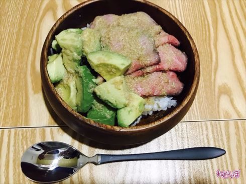 アボカドのめんつゆ漬け