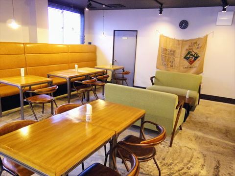 cafe OGU1 店内